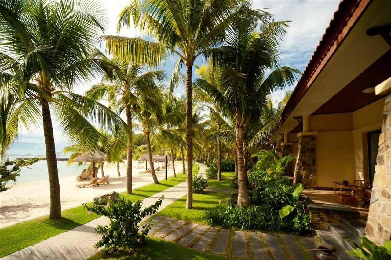 Hotel Vinpearl Luxury Nha Trang Vietnam