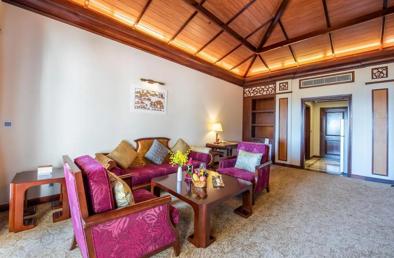 Vinpearl Luxury Nha Trang Hotel 5*,