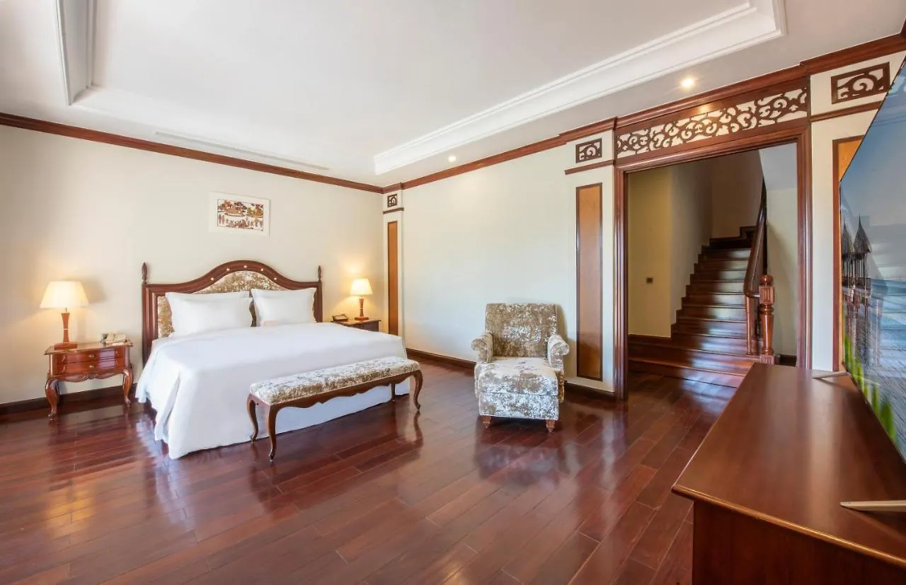 Vinpearl Luxury Nha Trang Hotel Resort