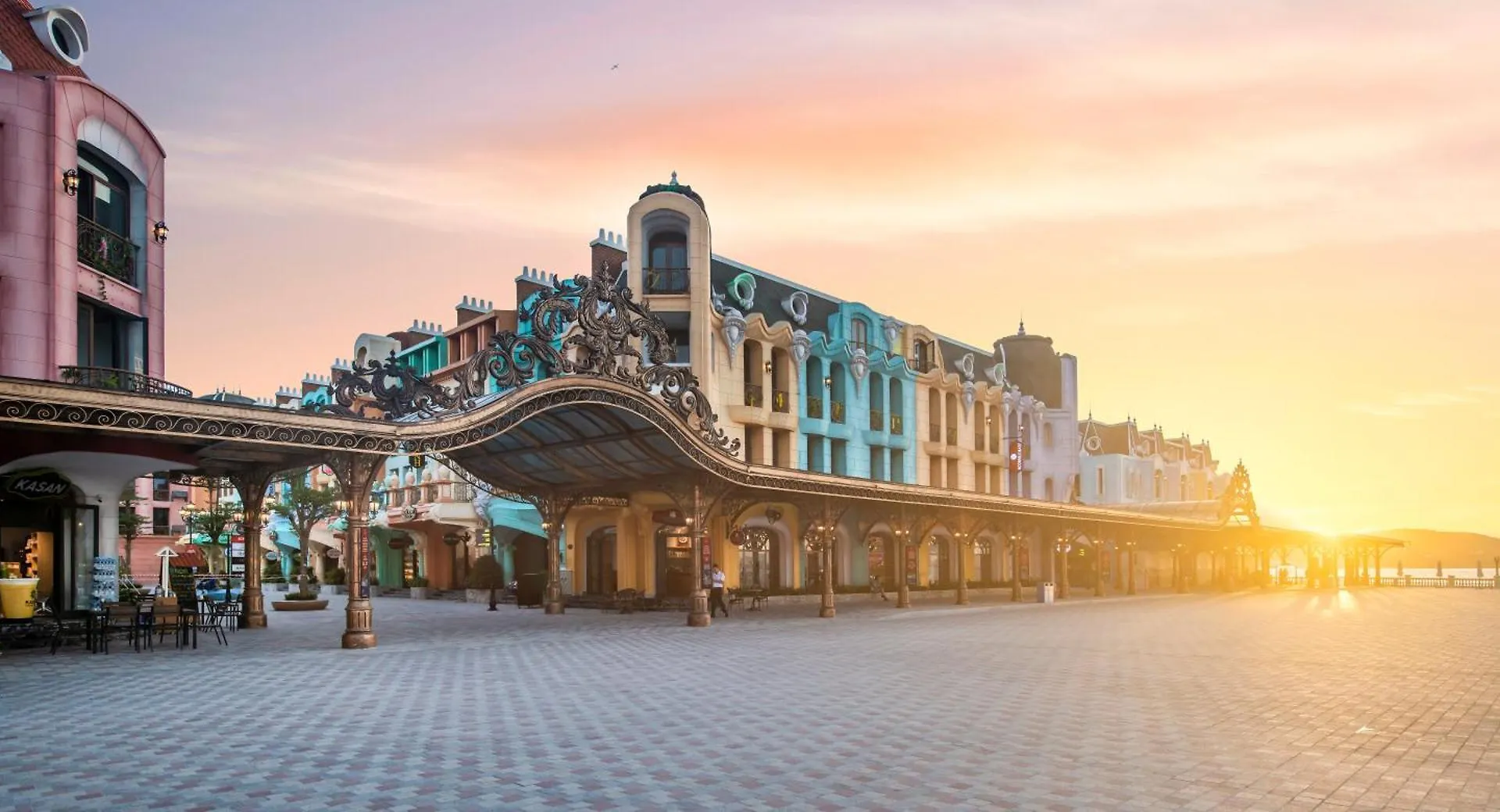 Vinpearl Luxury Nha Trang Hotel Resort